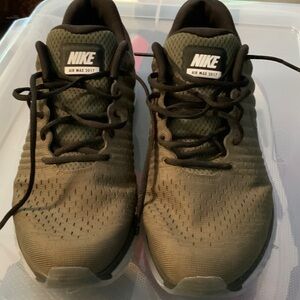 Nike Air Max 2017 Green Athletic Shoes